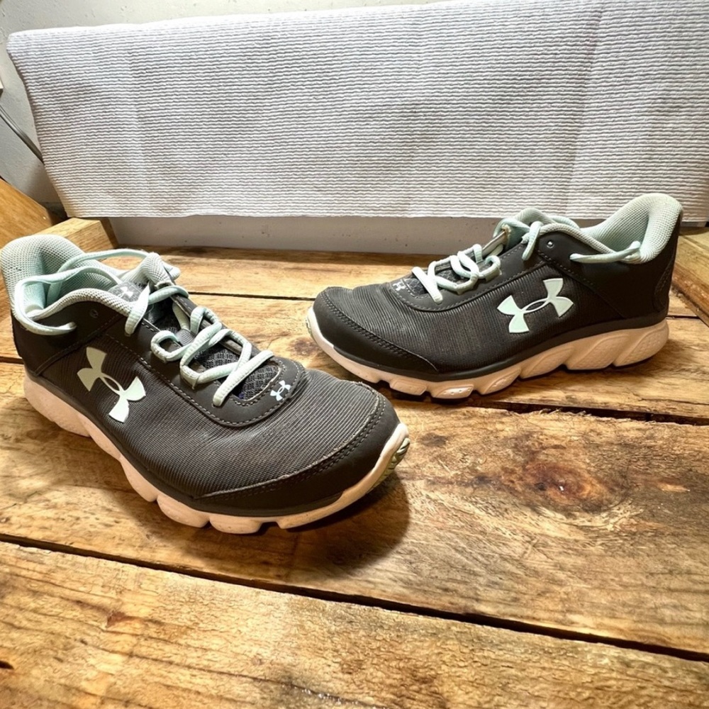 Under Armour Micro G Assert Running Shoes women’s 7.5